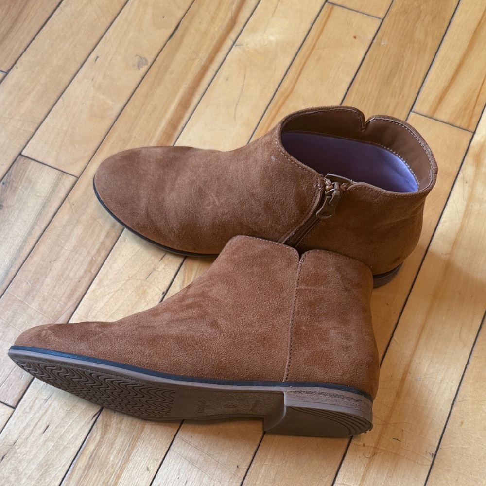 Girl’s Cat & Jack Brown Suede Ankle Boots